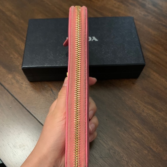 Prada wallet - Picture 5 of 9